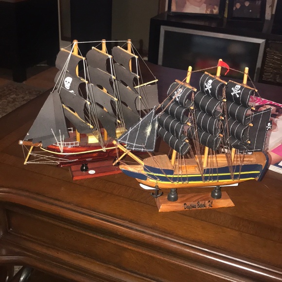 Other - Very expensive ships perfect Gasparilla lovers